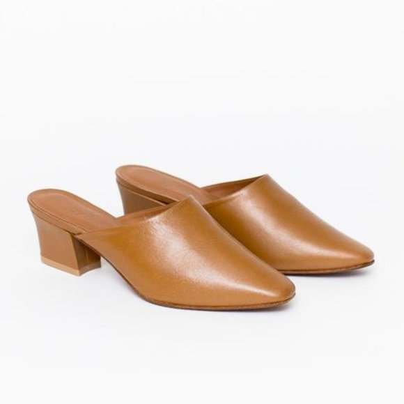 BY FAR Shoes - By Far Tan Leather Sienna Mule